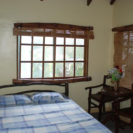 Casa Aviara Resort & Hotel Puerto Galera Εξωτερικό φωτογραφία