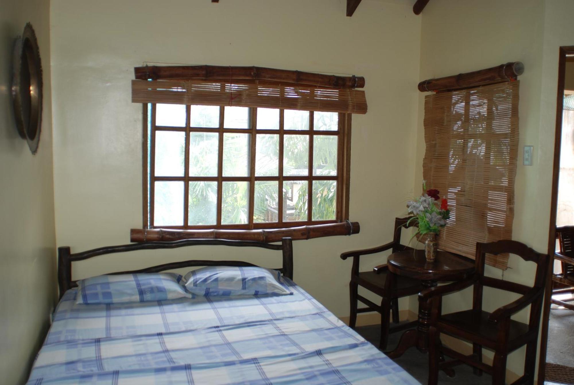 Casa Aviara Resort & Hotel Puerto Galera Εξωτερικό φωτογραφία