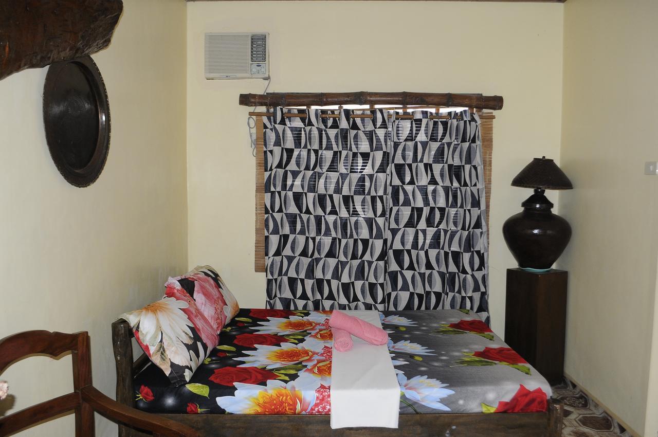 Casa Aviara Resort & Hotel Puerto Galera Εξωτερικό φωτογραφία