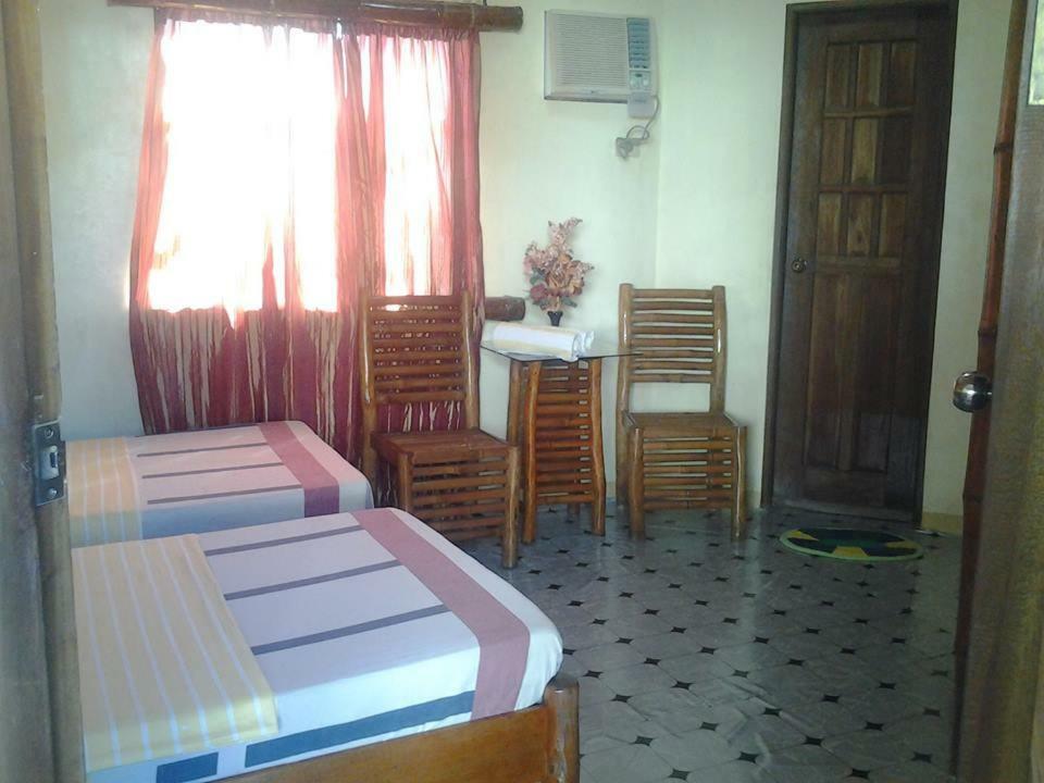 Casa Aviara Resort & Hotel Puerto Galera Εξωτερικό φωτογραφία